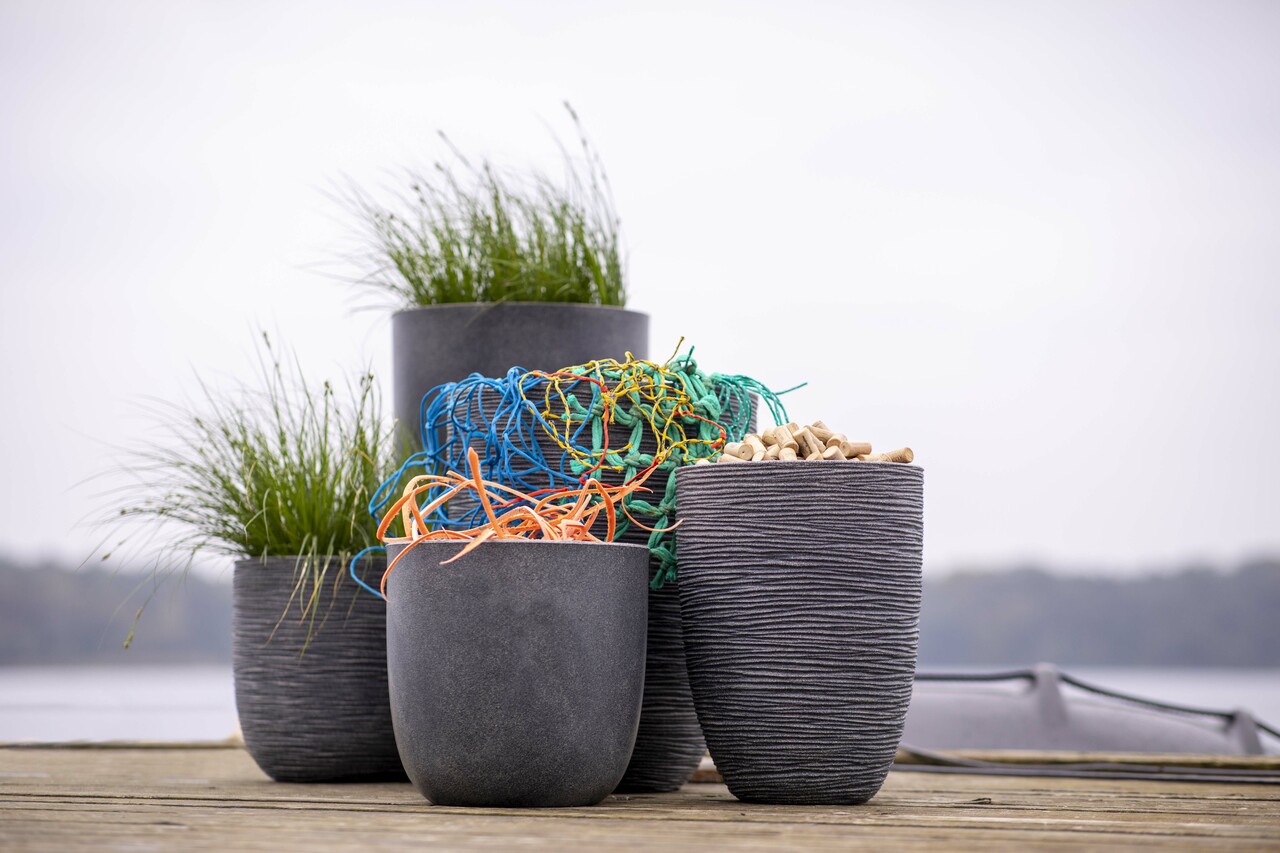 Vase Élégant Bas Liège Rib NL Terrazzo Gris